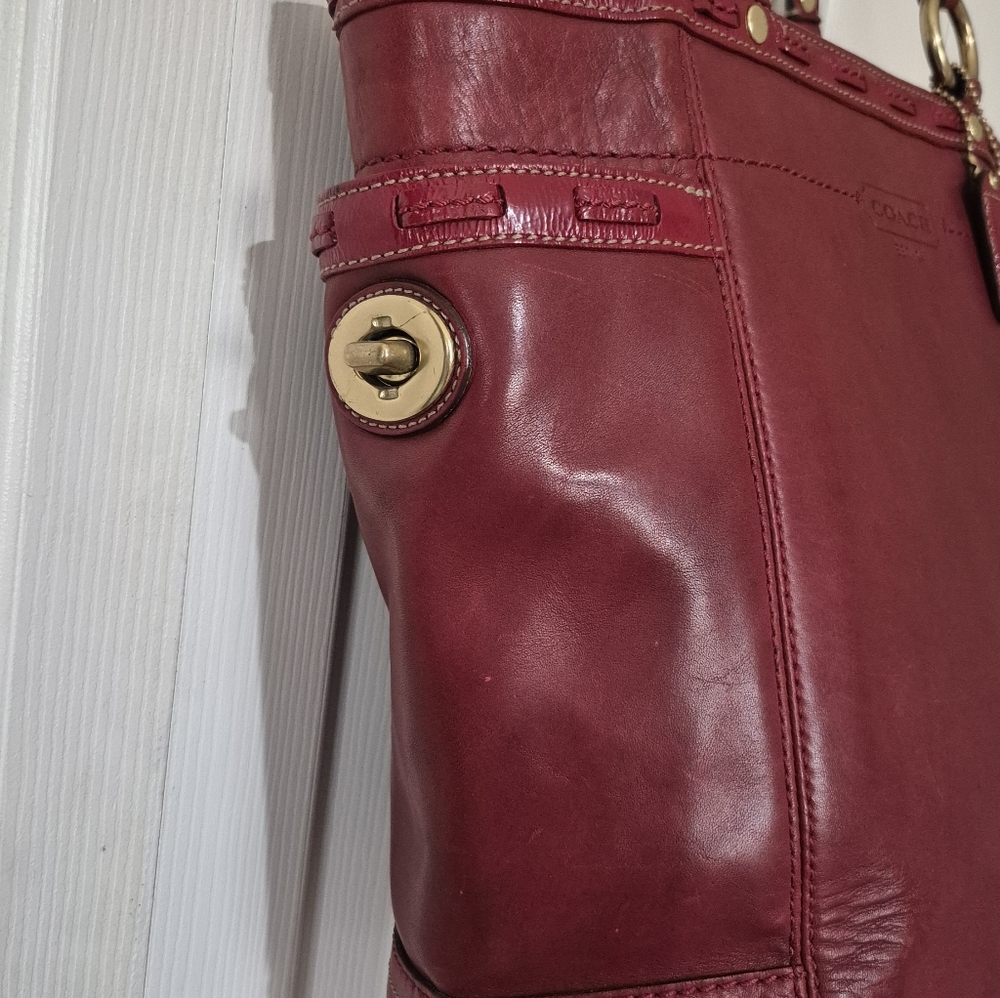 Coach Burgundy Red Leather Carryall Gallery Tote With Gold Hardward 2007 - Picture 5 of 16
